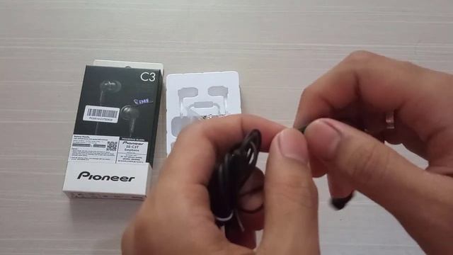 Unboxing Earphone Pioneer SE C3T Suara Bagus Nyaman Di Kantong смотреть онлайн