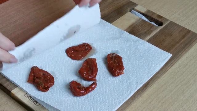 Закуска - антипасто. Мой вариант брускетты с баклажанами. Съедается мгновенно. смотреть онлайн