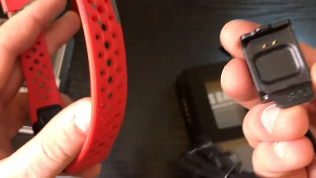 Видеообзор фитнес-браслета Smart Band S908. Распаковка смотреть онлайн