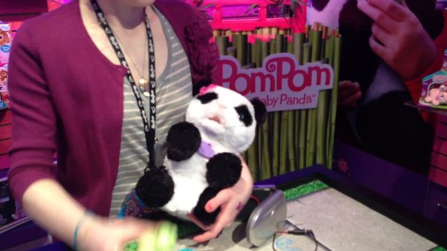 FurReal Friends - Hasbro Gallery - Toy Fair 2014 смотреть онлайн