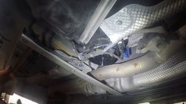 Mercedes E-Class W213 Model 220 Fuel Filter Location and Replacement смотреть онлайн
