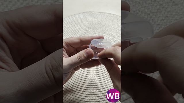 Подвеска на шею и Браслет цепочка на руку в виде Клевера смотреть онлайн