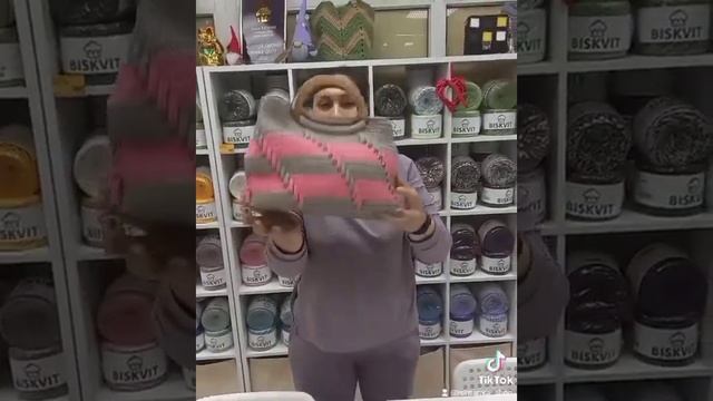 Бисквит трикотажная пряжа.