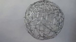 Плетеная сфера из оцинкованной проволоки