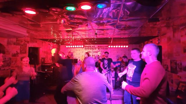 DIKOBRASS ORCHESTRA - А я нормально, super good. Супер гут! Оркестр круто бодрит!/ДИКОБРАСС ОРКЕСТР смотреть онлайн