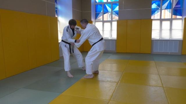 Как можно подготовить к броскам назад- через игру "перетягивание". смотреть онлайн