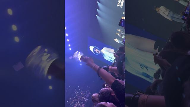 Moment où les fan on fait pleurer ateez 🙏🏾🥹🥹 merci au atiny ❤️❤️ смотреть онлайн