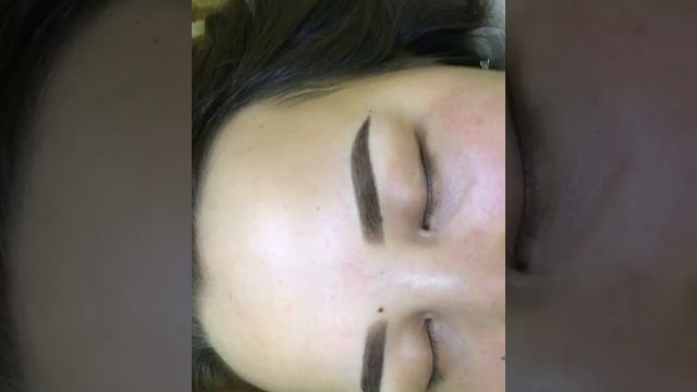 Легкая теневая растушевка бровей. смотреть онлайн