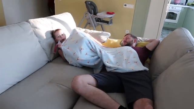 VLOG: Первая стрижка / Гости приходят со своей едой смотреть онлайн