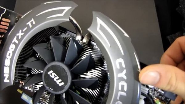 MSI GeForce GTX 550 Ti 1GB Cyclone II Unboxing & First Look Linus Tech Tips