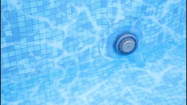 The drain valve is too high to drain the pool completely How can I get out the rest of the water + смотреть онлайн