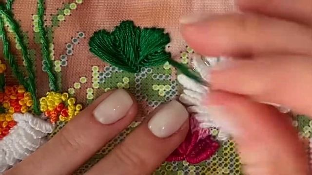 Цветочная вышивка | Лист клевера | Вышиваем мулине на схеме для бисера смотреть онлайн