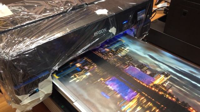 УФ принтер А2+P800UV печать панорманого фото на белом ЛДСП в режиме CMYK смотреть онлайн