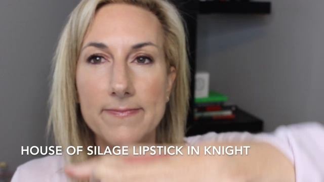 MICHELE WANG MADE ME BUY IT :  )  GUERLAIN PARURE GOLD FOUNDATION + RADIANCE GOLD POWDER REVIEW