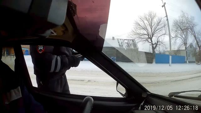 Очередная бессмысленная остановка... смотреть онлайн