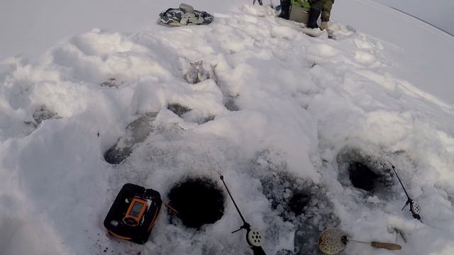 Ладожское озеро Кобона. Рыбалка с практик 6м. смотреть онлайн