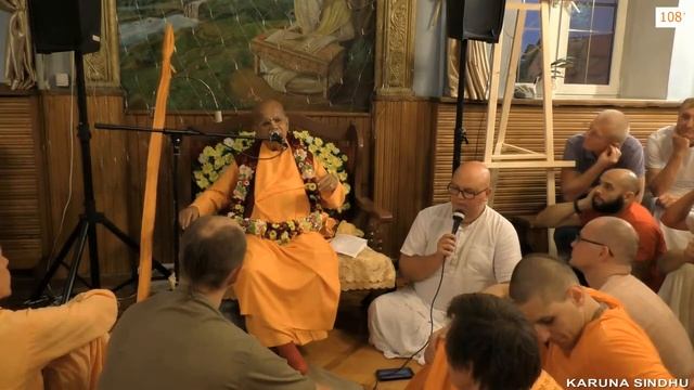 Нектарные лилы со Шримати Радхарани смотреть онлайн