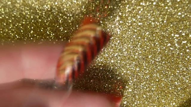 Яркий Новогодний дизайн ногтей! Рисуем на ногтях ёлочные игрушки смотреть онлайн