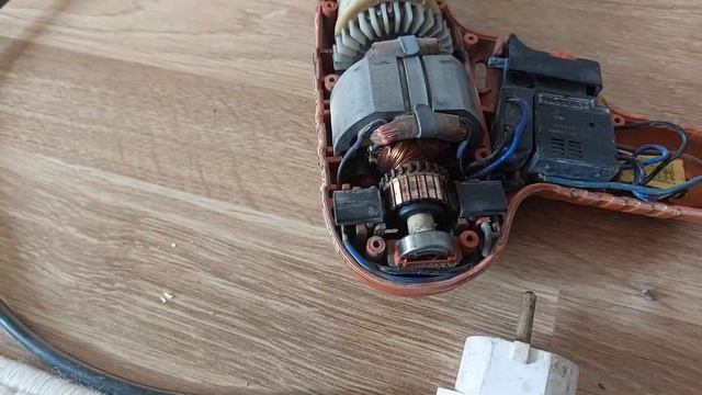 Шуруповертті өз қолыңмен ремонттау (Ремонт шуруповерта своими руками) смотреть онлайн