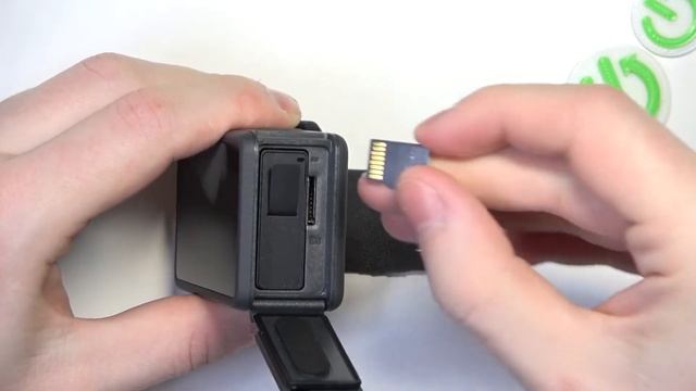 DJI OSMO Action 3 - How To Find & Insert SD Card Slot смотреть онлайн