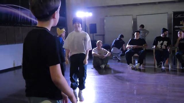 до 9 лет Bgirl Rey г Ухта Vs Bgirl Revolvy г Киров Vs Bboy Rover