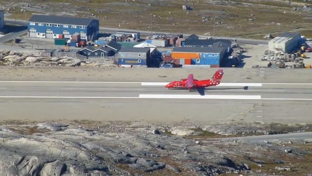 Air Greenland Dash-8 Landing In Nuuk