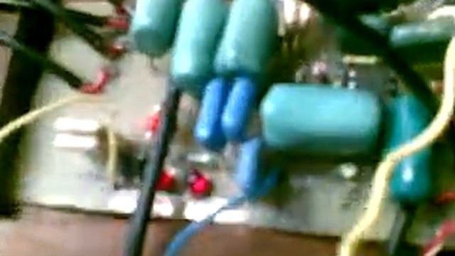 Гитарный комбоусилитель (Электронная начинка) смотреть онлайн