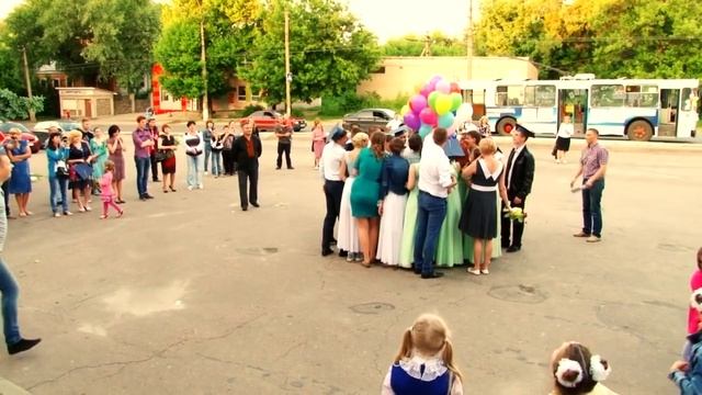 8 школа. Лисичанск. Подарок от Родителей) смотреть онлайн
