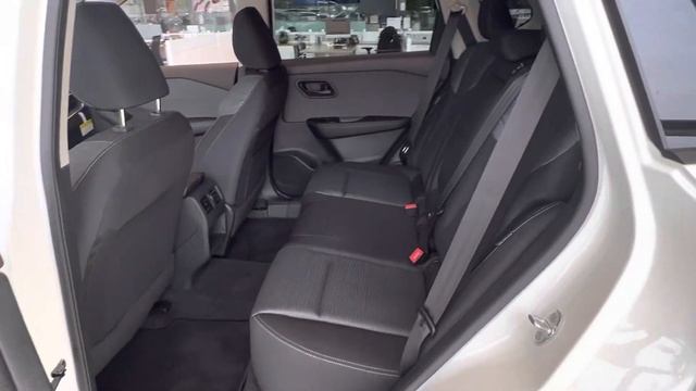 2022 Nissan Rogue S смотреть онлайн