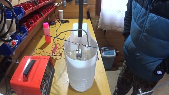 Травление рисунка на топоре смотреть онлайн