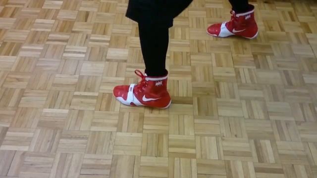 Тренирвовка по боксу и обзор Боксерок Nike HyperKO в Москве смотреть онлайн
