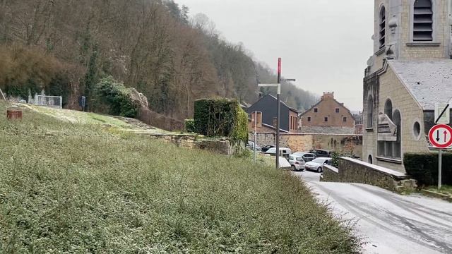 🚨 Снегопад в Бельгии экстремальная погода экстренное предупреждение жёлтый уровень опасности смотреть онлайн