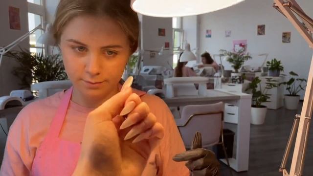 Короче говоря я решила нарастить очень длинные ногти! Салон в стиле Хеллоу Китти (suramura) обзор смотреть онлайн