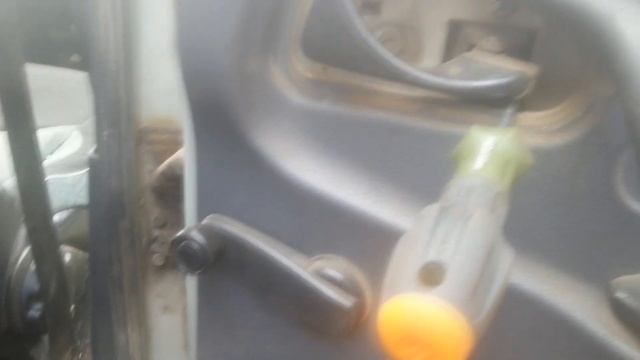 Ваз 2115 заклинило заднюю дверь... смотреть онлайн