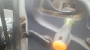 Ваз 2115 заклинило заднюю дверь...