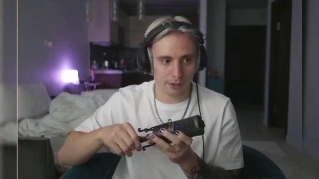 АНДРЕЙ СГОРЕЛ НА РОБЛОКС - ИГРА В КАЛЬМАРА ROBLOX - Follentass, Фолентас смотреть онлайн