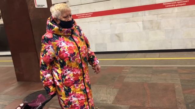 Петербург осенний без прикрас и комментариев... Почувствуйте его...Стрит Стайл Видеозарисовки смотреть онлайн