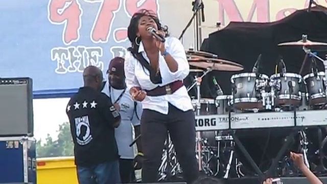 Jasmine Sullivan Live in Houston P3 смотреть онлайн
