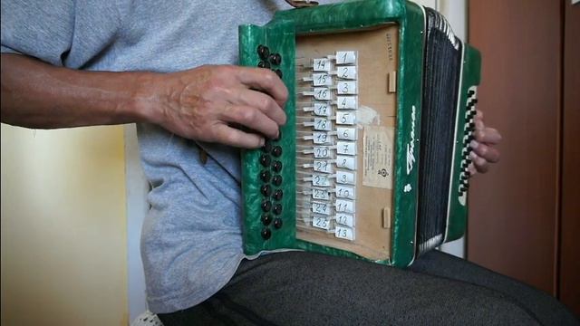 Рассветная песня (Л. Зыкина) разбор на гармони №-355 с цифрами смотреть онлайн