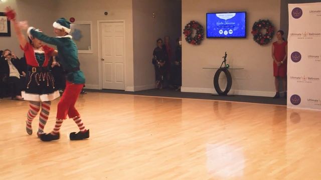 Christmas Bachata Show Dance at Ultimate Ballroom Dance Studio смотреть онлайн