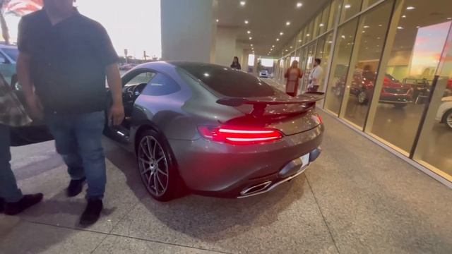 2017 Mercedes Benz amg GT-S only 2k miles going for $99,700. Full review interior, exhaust startup. смотреть онлайн