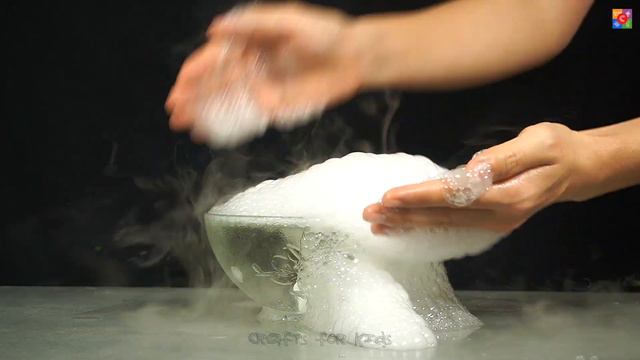 7 удивительных научных экспериментов / Научные эксперименты / Трюки с водой / Простые эксперименты смотреть онлайн