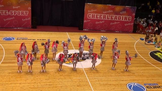 Прическа с канекалоном . Косы с блёстками . Кубок страны по Чирлидингу | 2 место | Наша Наташа смотреть онлайн