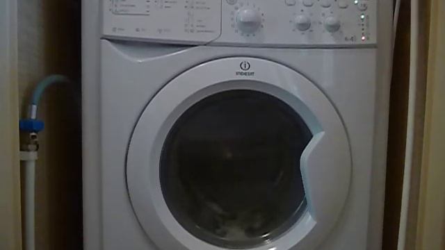 Indesit IWDC6105 Washer Dryer Express Wash&Dry PT2 смотреть онлайн