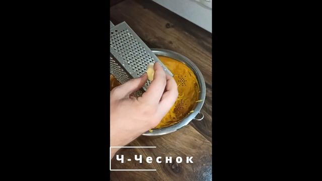 Если ты не одинок, то сможешь это приготовить | Драники из кабачка смотреть онлайн