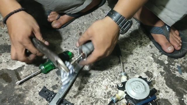 Mudah! Service Motor Dinamo Power Window Mobil ESCUDO 2003 смотреть онлайн