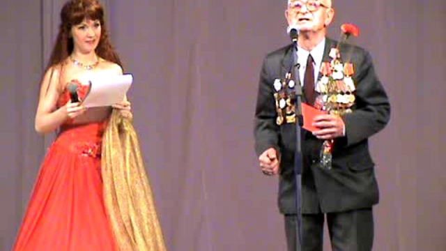 Свои стихи читает Б.П.Коротков, почетный гражданин Костромы смотреть онлайн