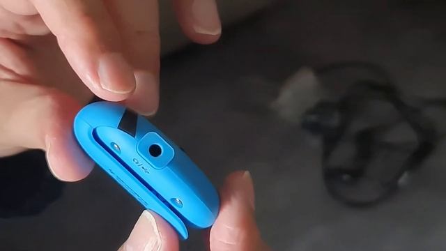 SEWOBYE Waterproof MP3 Player for Swimming and Running | Underwater Headphones смотреть онлайн