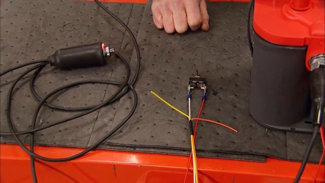 Just 4 Wires Needed to Fire Up a 4.6L Modular V8 in our Ford Ranger - Trucks! S12, E6 смотреть онлайн