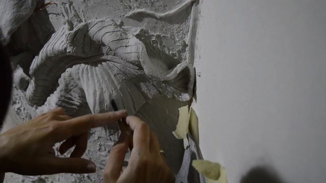 Барельєф | Монохромний барельєф на Каміні | KOS Decor Group | смотреть онлайн